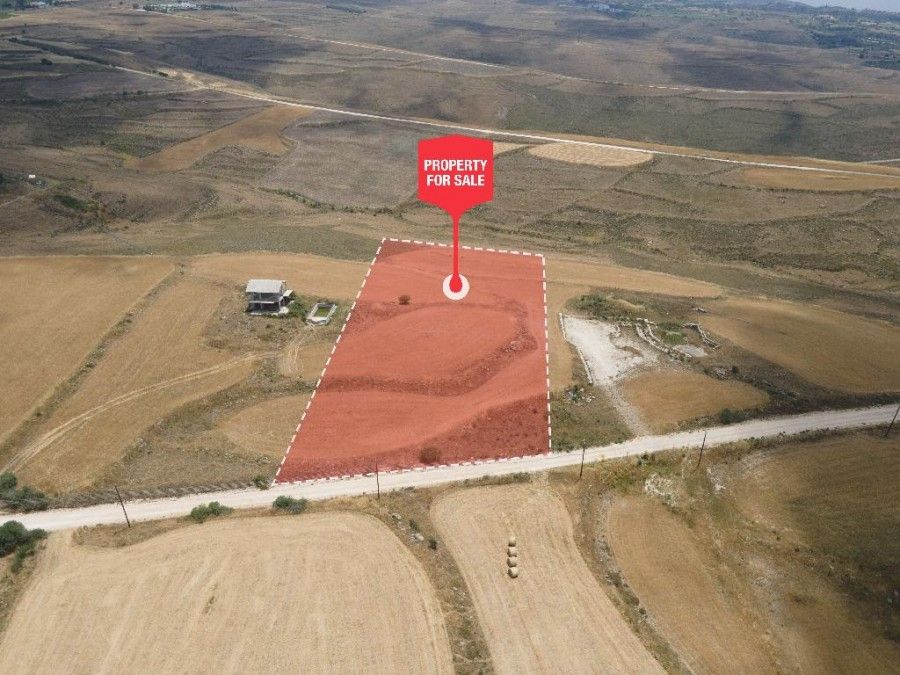 Property photo 1 of 1