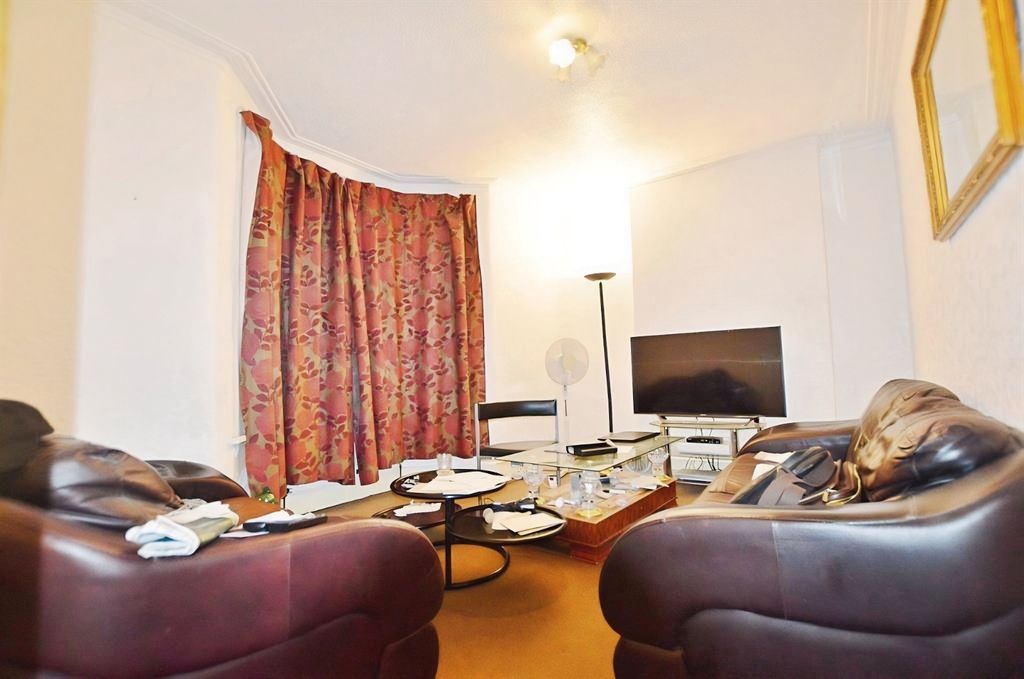 Property photo 2 of 7 Pbox-Img.Jpg