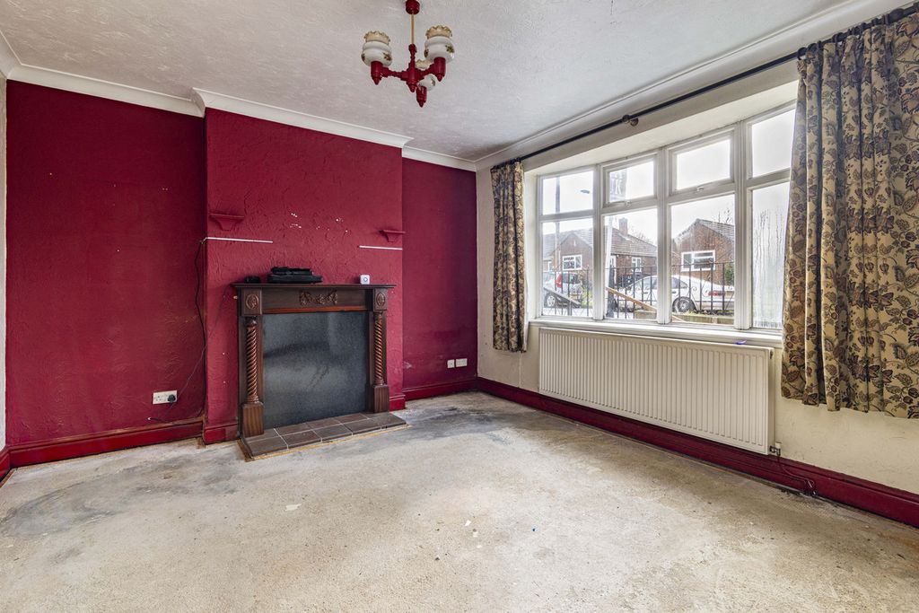 Property photo 2 of 13