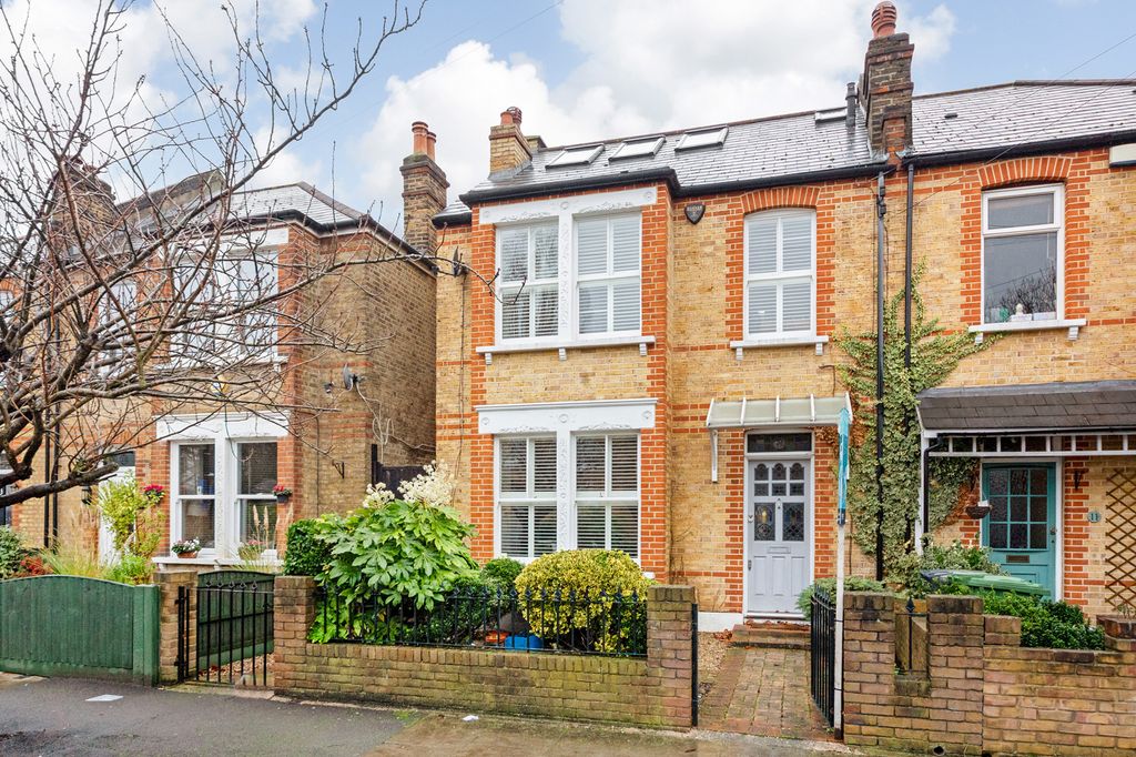 Property photo 1 of 17