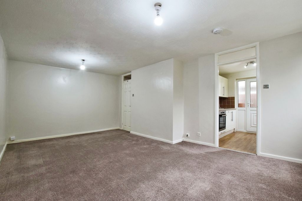 Property photo 3 of 17 Photography