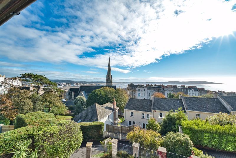 Property photo 2 of 39 Photo 27