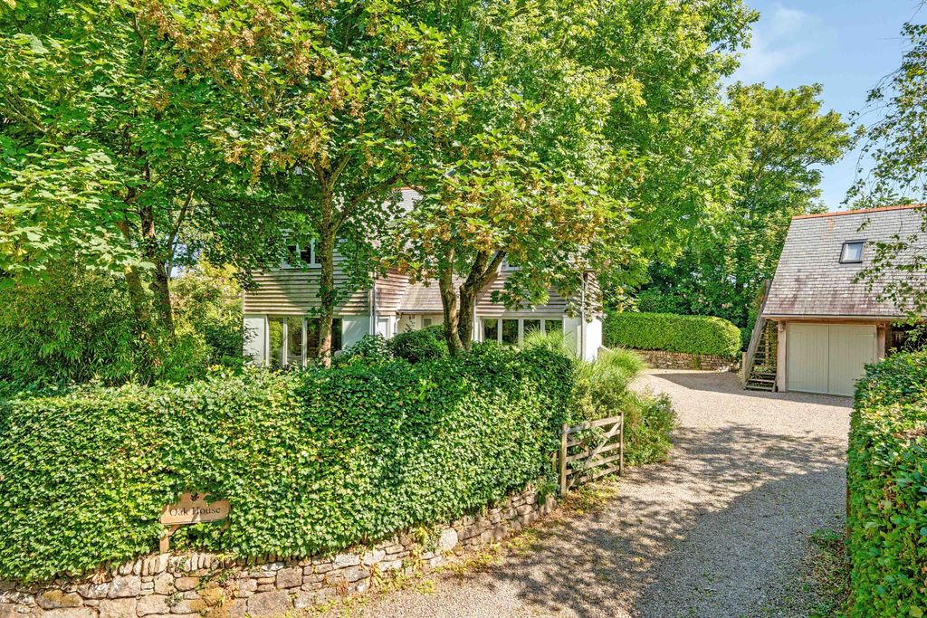 Property photo 3 of 13 Photo 3