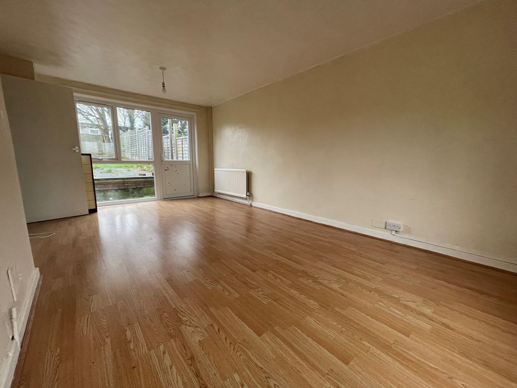 Property photo 2 of 8 Living Room