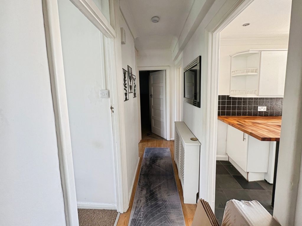 Property photo 2 of 8 Entrance Hallway