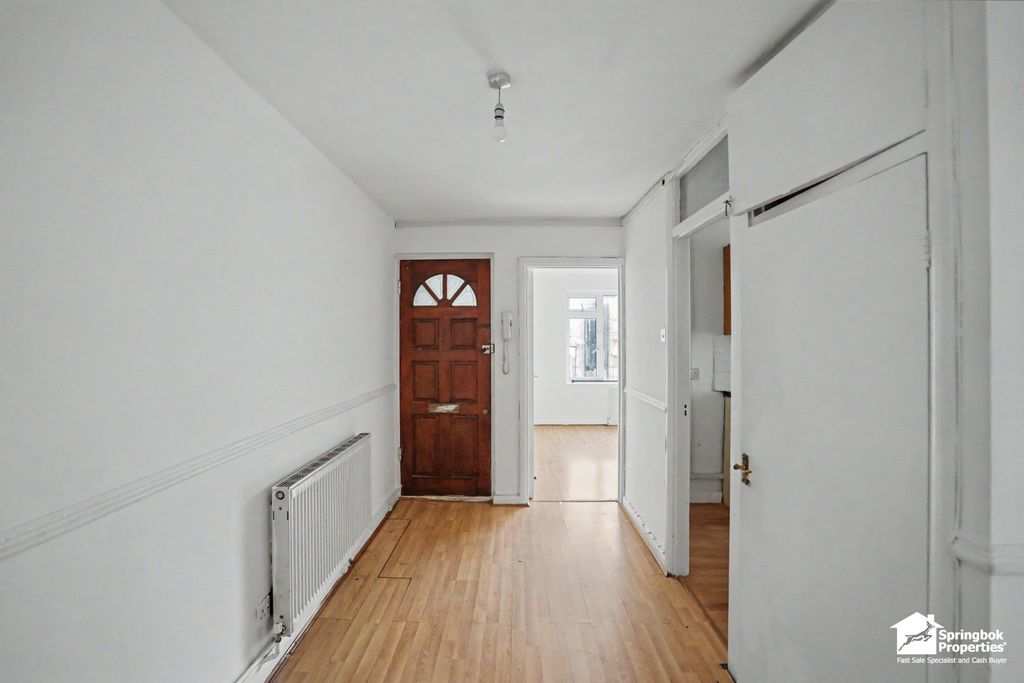 Property photo 2 of 13 Image 1