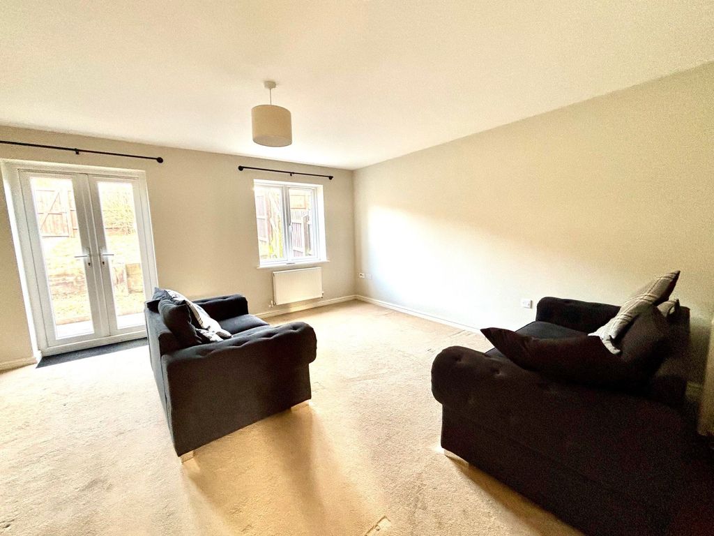 Property photo 3 of 12 Sitting Room