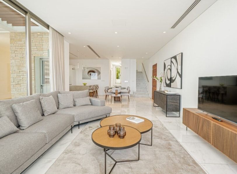 Property photo 3 of 21