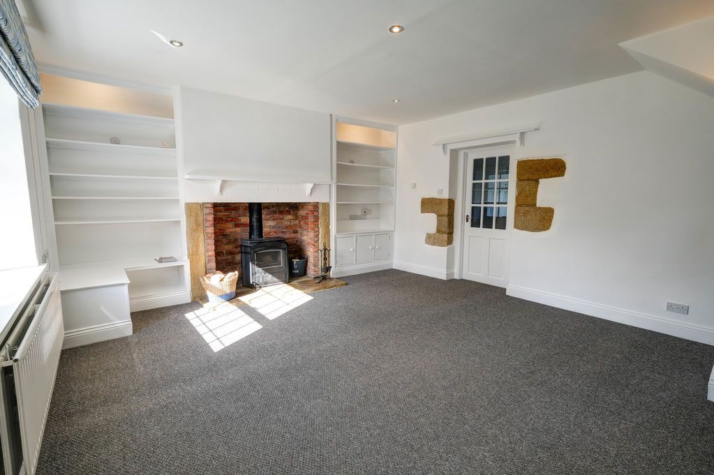 Property photo 2 of 15 Photo 5