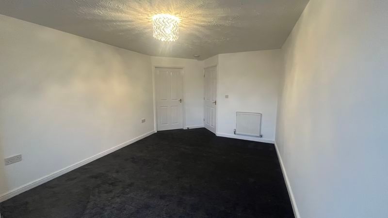 Property photo 3 of 12 Photo 11