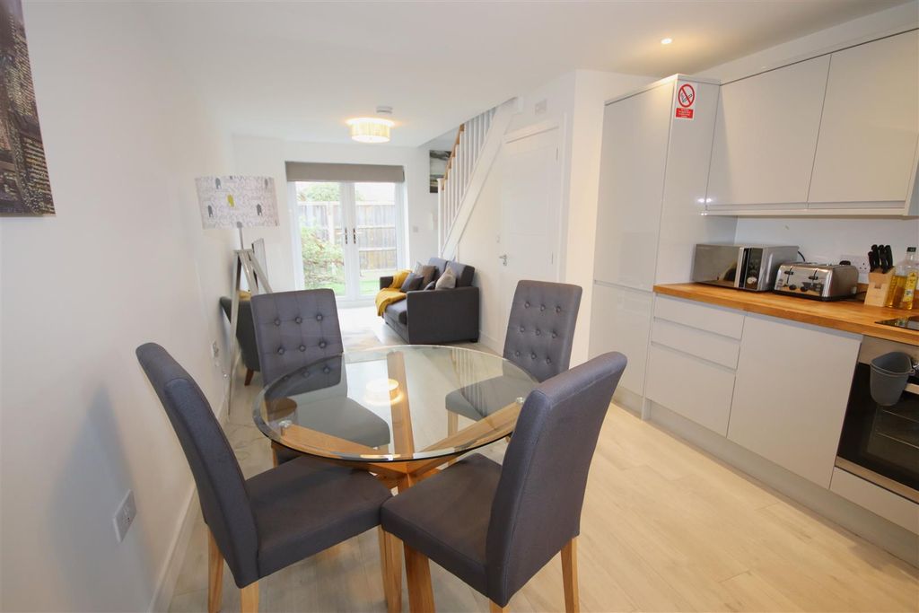Property photo 2 of 8 Img_8361.Jpg