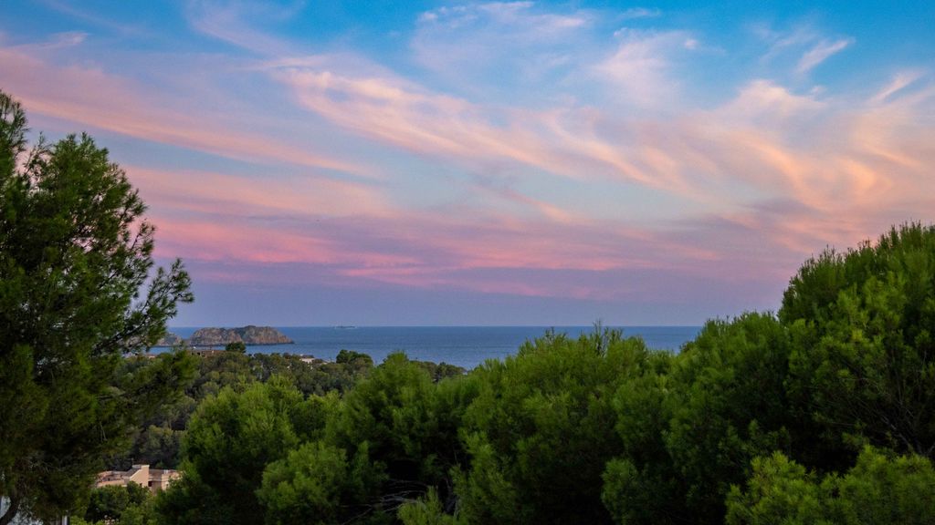 Property photo 3 of 25 003.Jpg