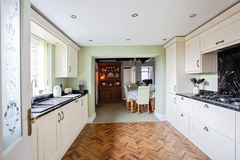 Property photo 3 of 46 Img_5114.Jpg