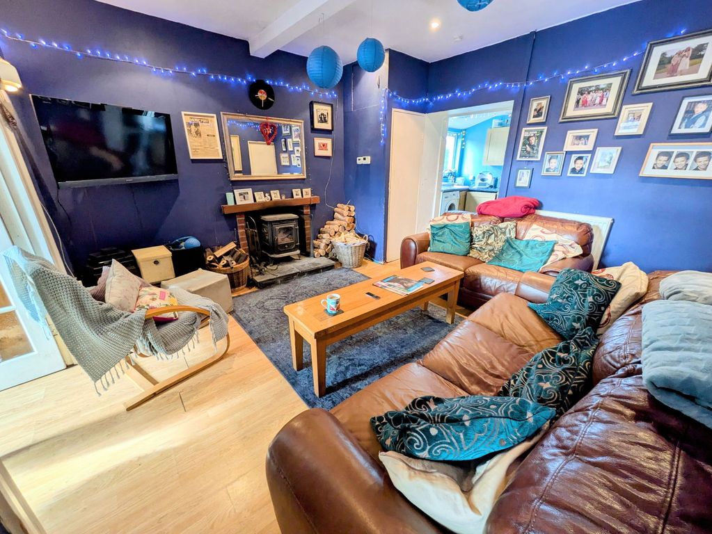 Property photo 2 of 22