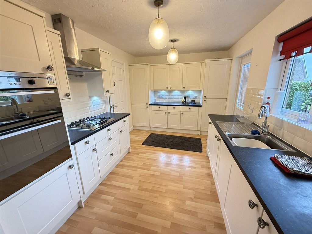 Property photo 2 of 16 Picture No. 04