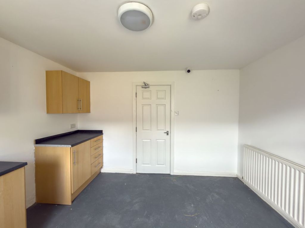 Property photo 3 of 10 Image 3
