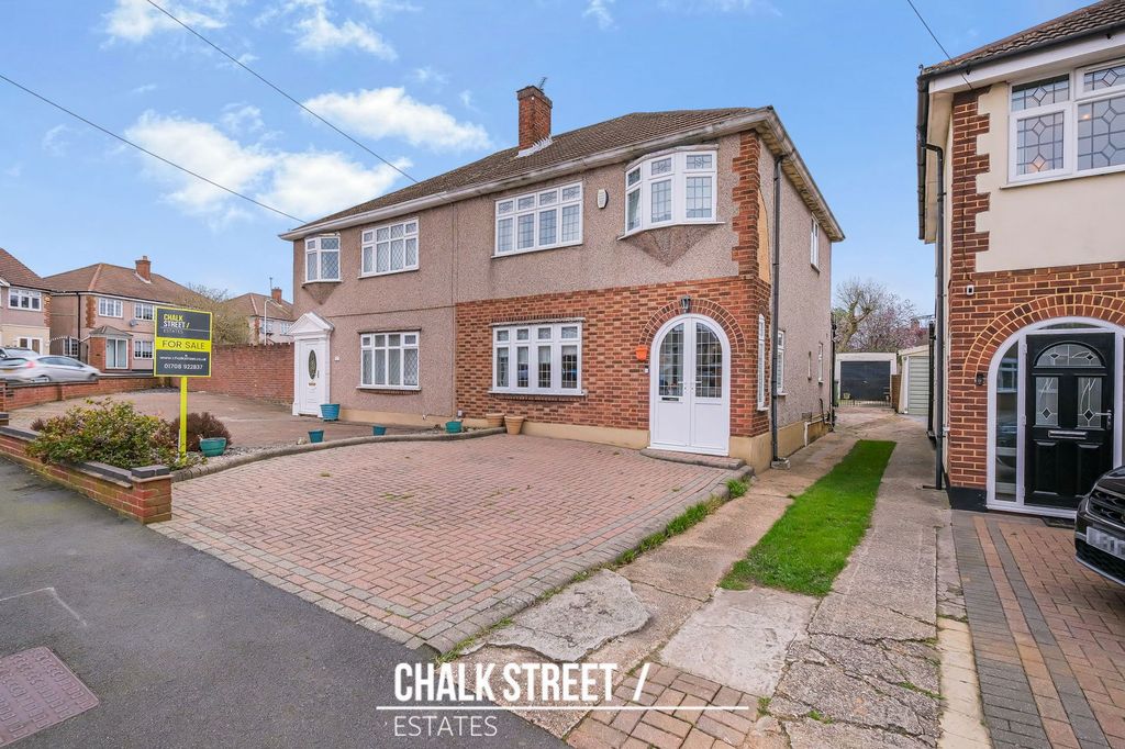 Property photo 1 of 26