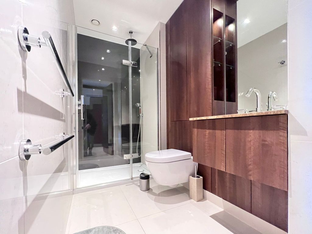 Property photo 3 of 4