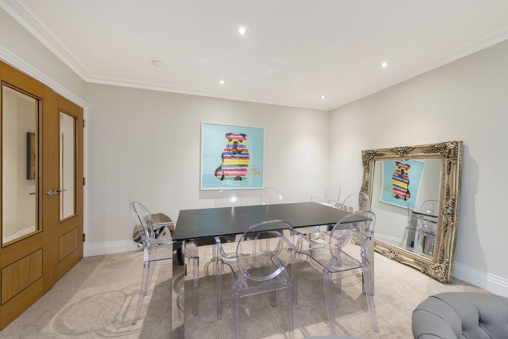 Property photo 3 of 21