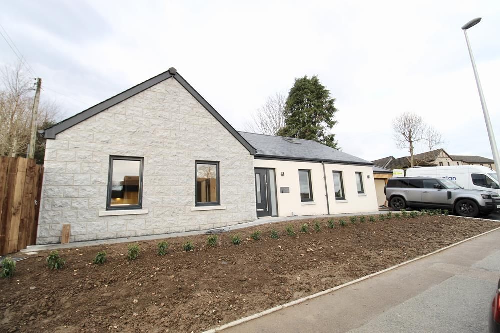 Property photo 1 of 16 External