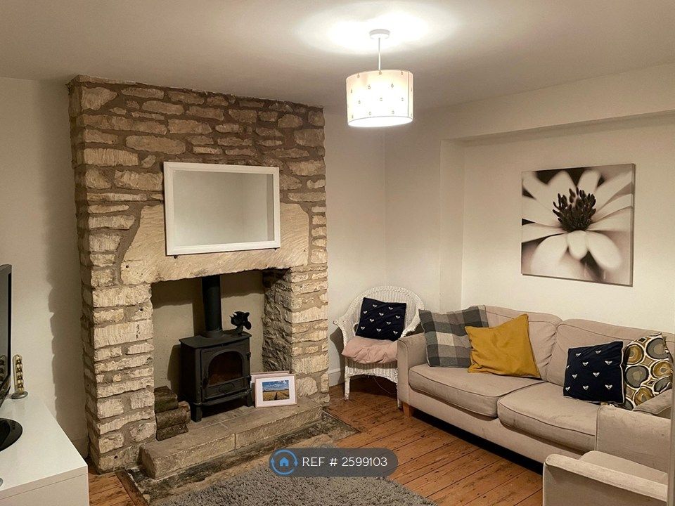 Property photo 2 of 12 Sitting Room