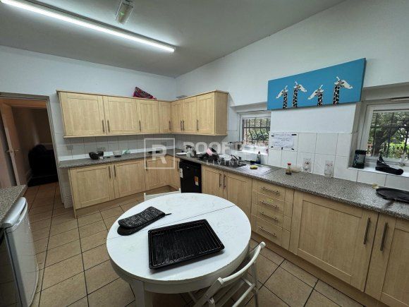 Property photo 2 of 19 8643854.Jpg