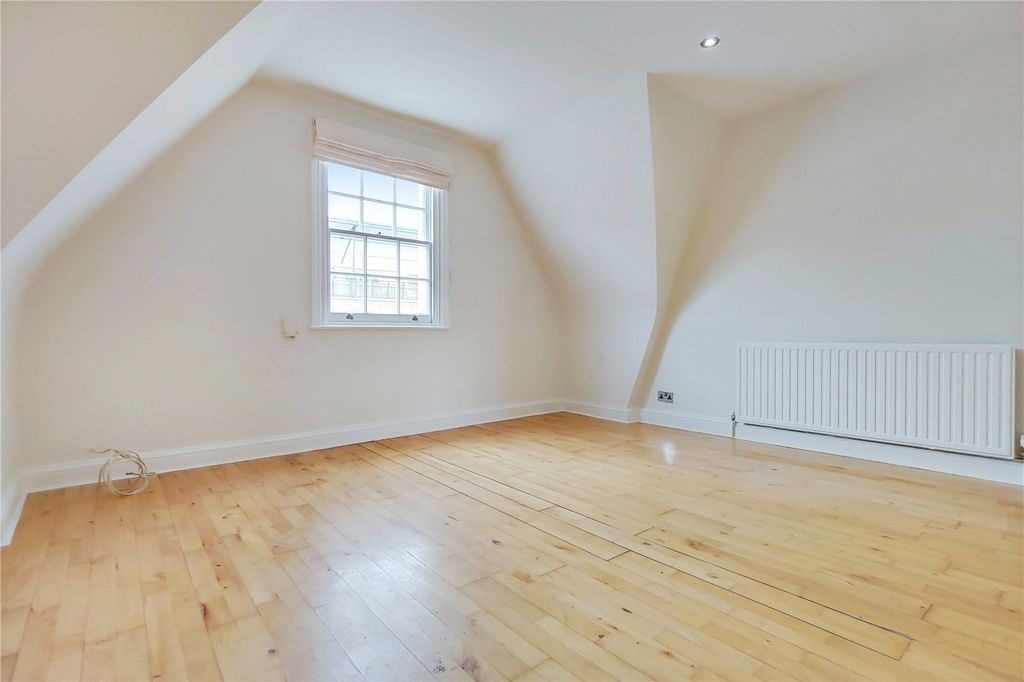 Property photo 2 of 12 Picture No. 02