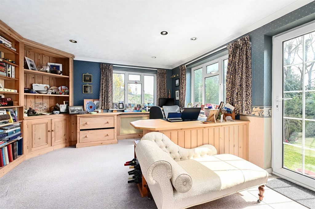 Property photo 3 of 20 Picture No. 14