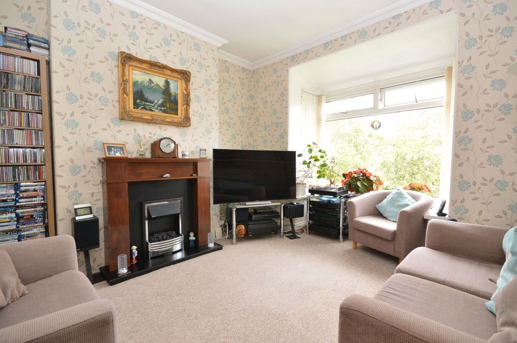 Property photo 2 of 11 2 - Picture No. 06