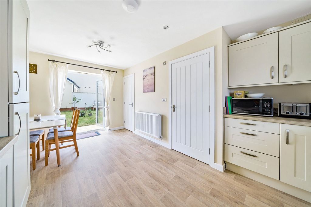 Property photo 3 of 14 Picture No. 06