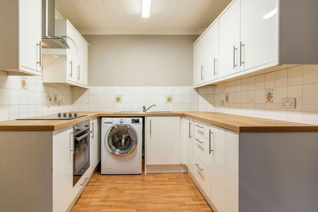 Additional image 4 of 1 bed flat for saleTrewartha Court, Pound Street, Liskeard PL14