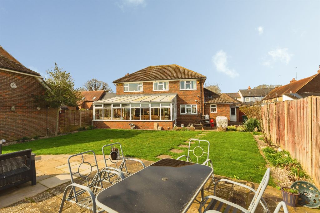 Property photo 1 of 28