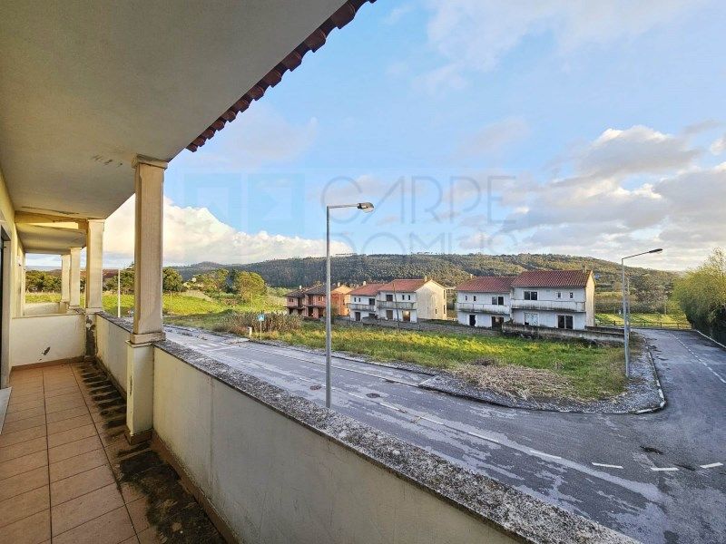 Property photo 2 of 68