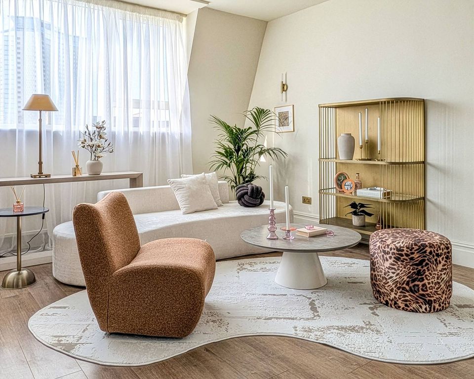 Property photo 1 of 60