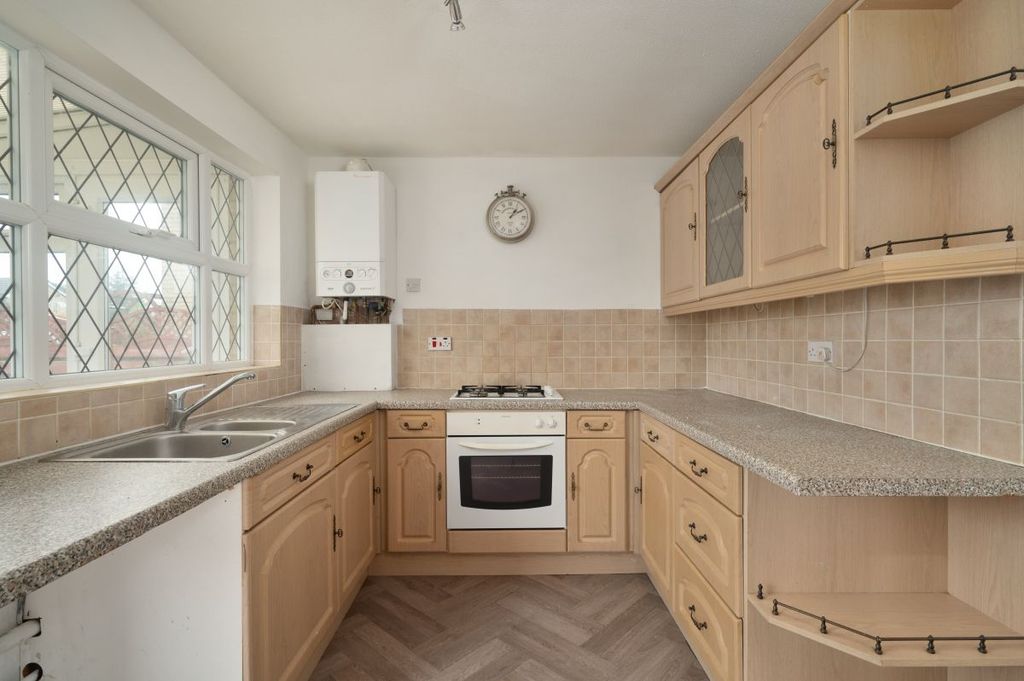 Property photo 2 of 18