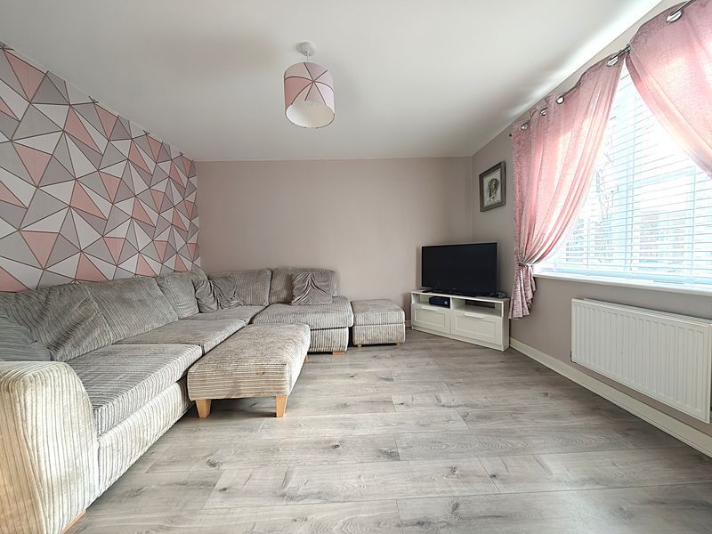 Property photo 3 of 19 Photo 3