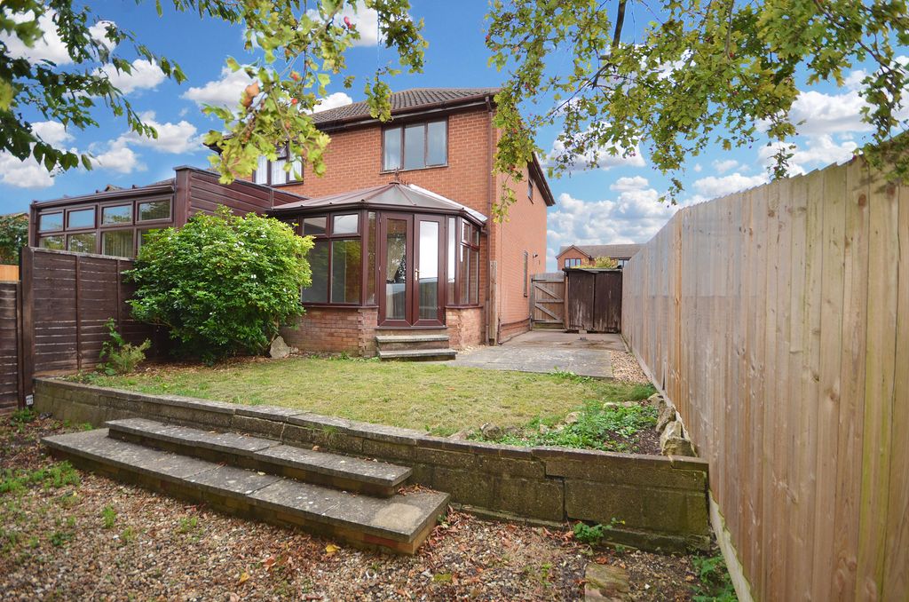 Property photo 2 of 13