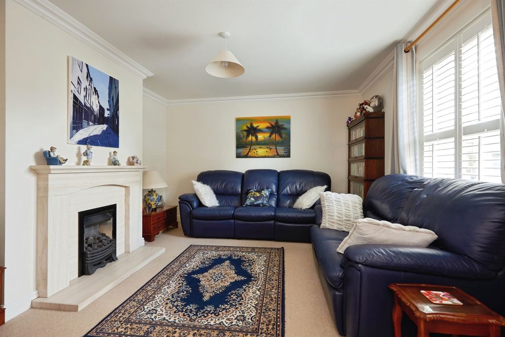 Property photo 2 of 15