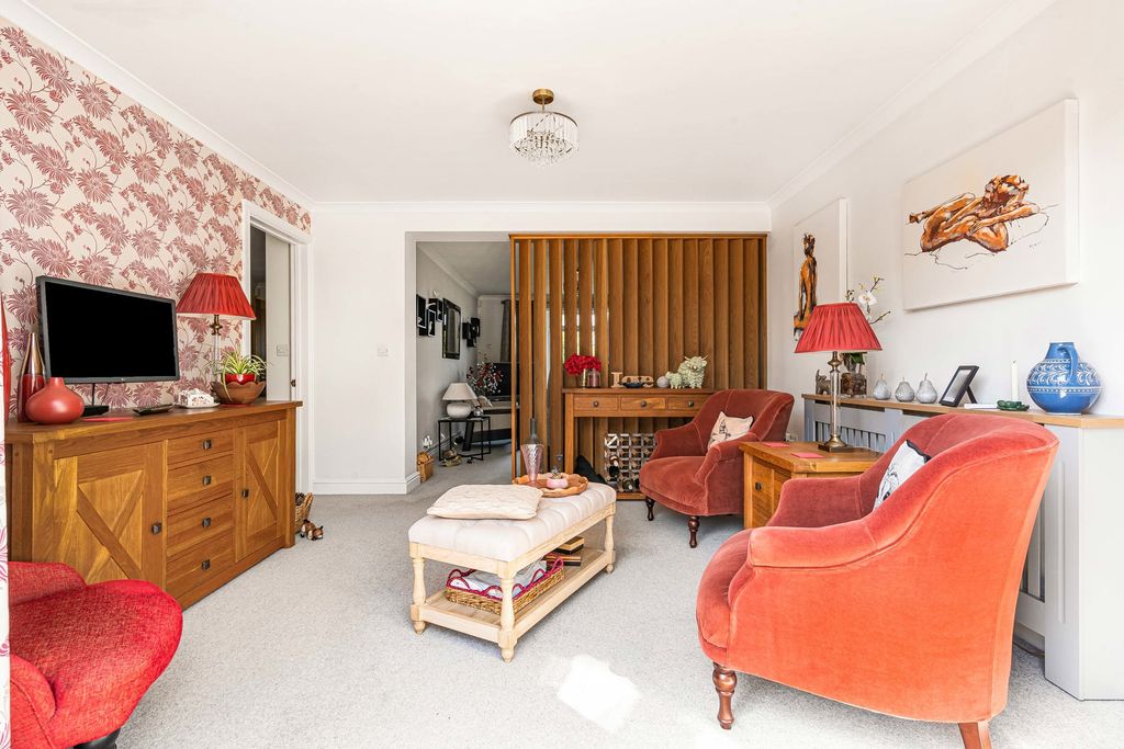 Property photo 2 of 27 54_90839.Jpg