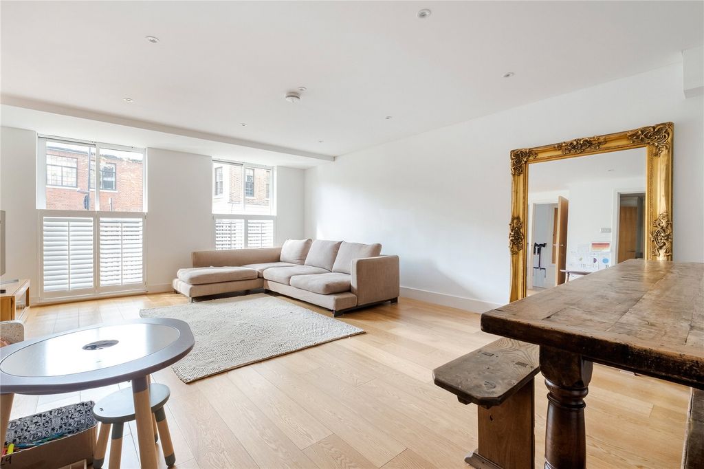 Property photo 3 of 18 Picture No. 08