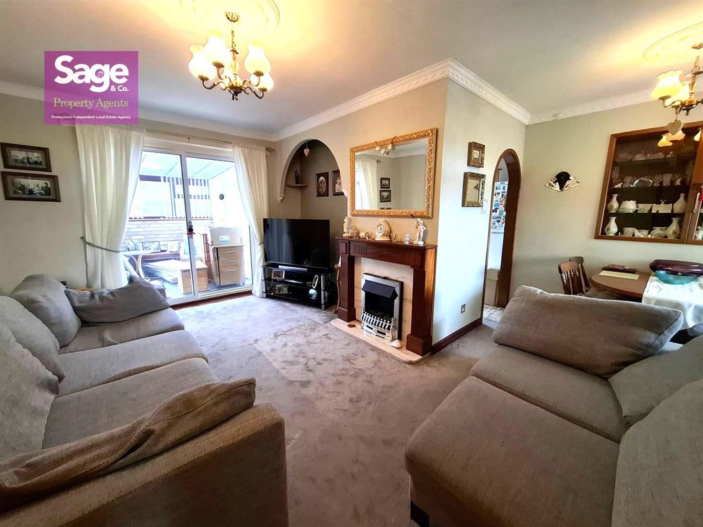 Property photo 2 of 25