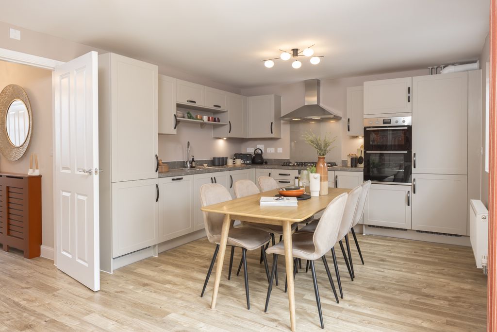 Property photo 2 of 10 Kitchen Diner In The 4 Bedroom Sudbury