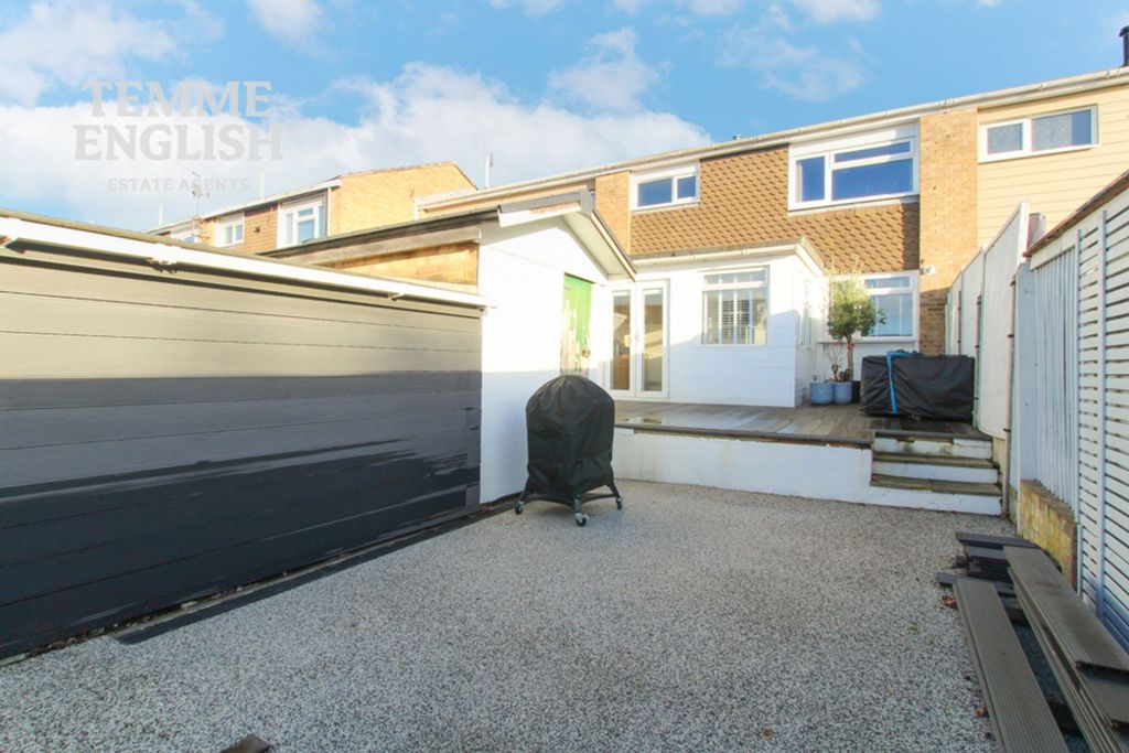 Property photo 2 of 22