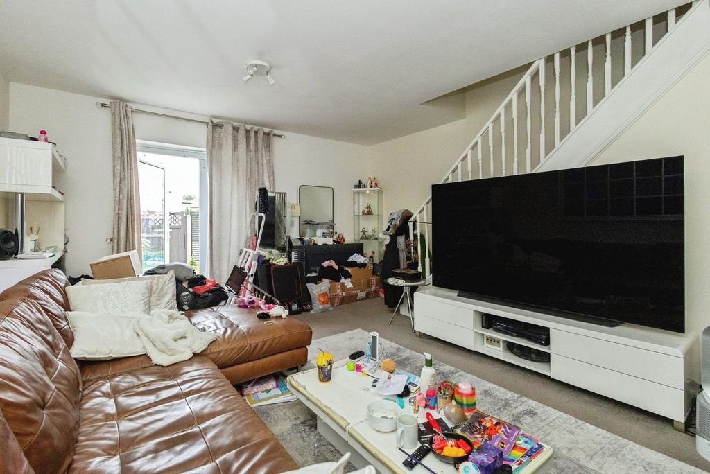 Property photo 2 of 14 Photo