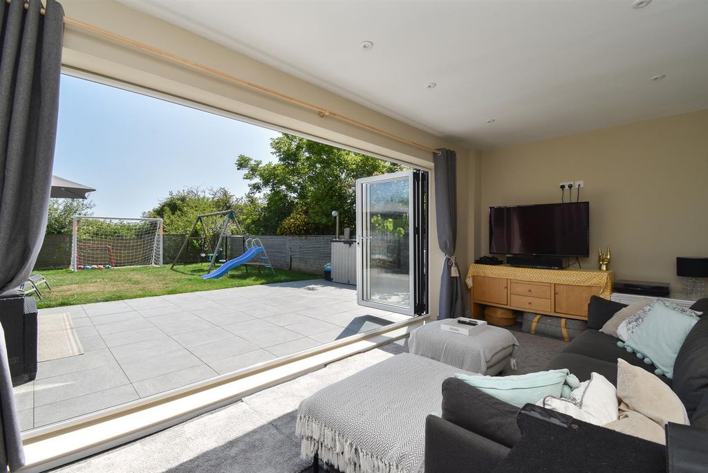 Property photo 2 of 29 Living Room