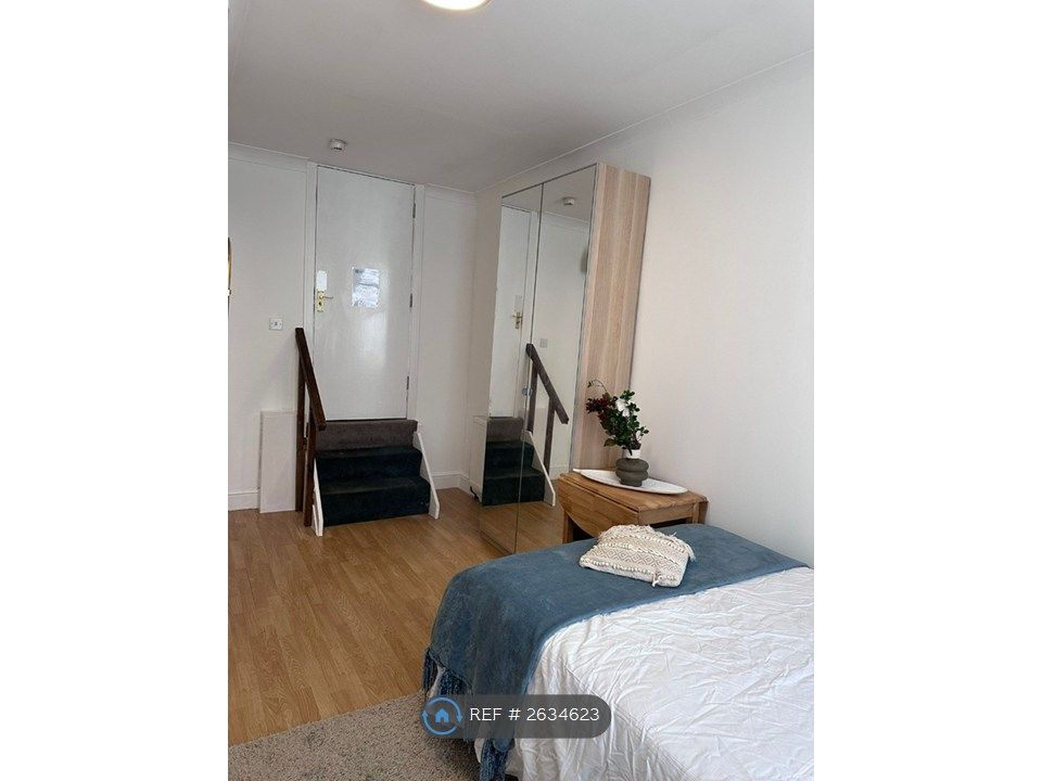 Property photo 3 of 4