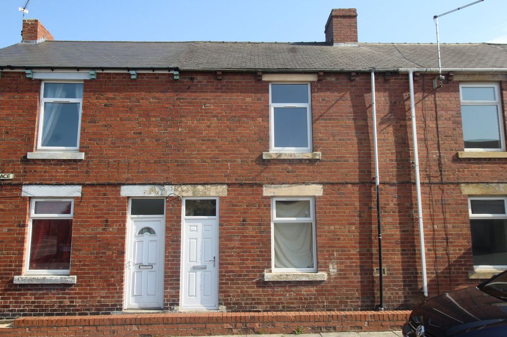 Property photo 1 of 9 External