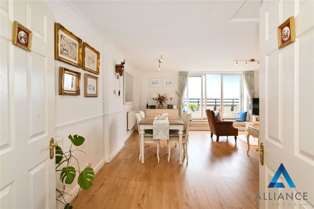 Property photo 3 of 13 Picture No. 13