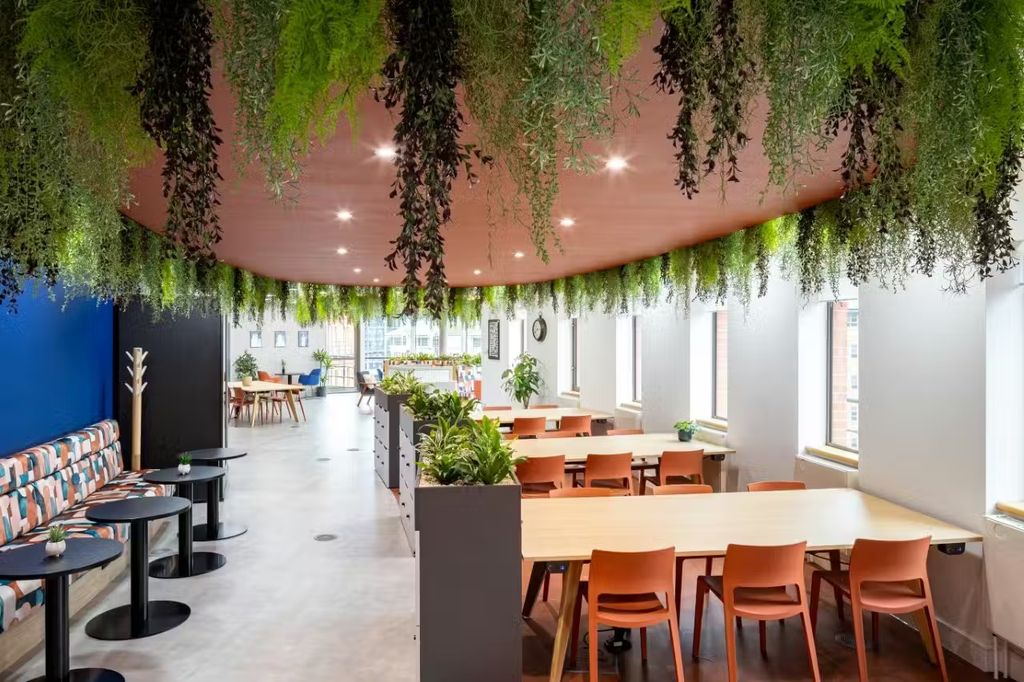 Property photo 1 of 14 Breakout Space