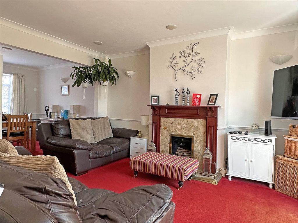 Property photo 3 of 14 5.Jpg